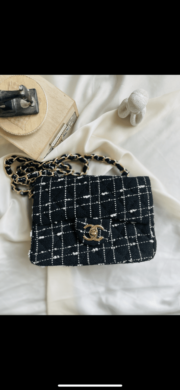Chanel Mini