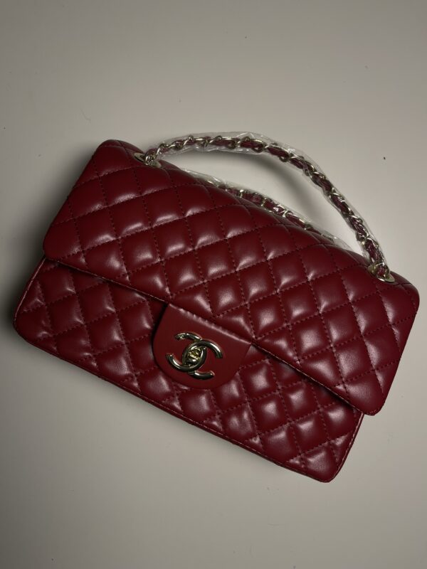 Chanel Medium with box