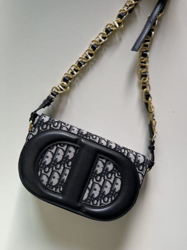 Dior with box