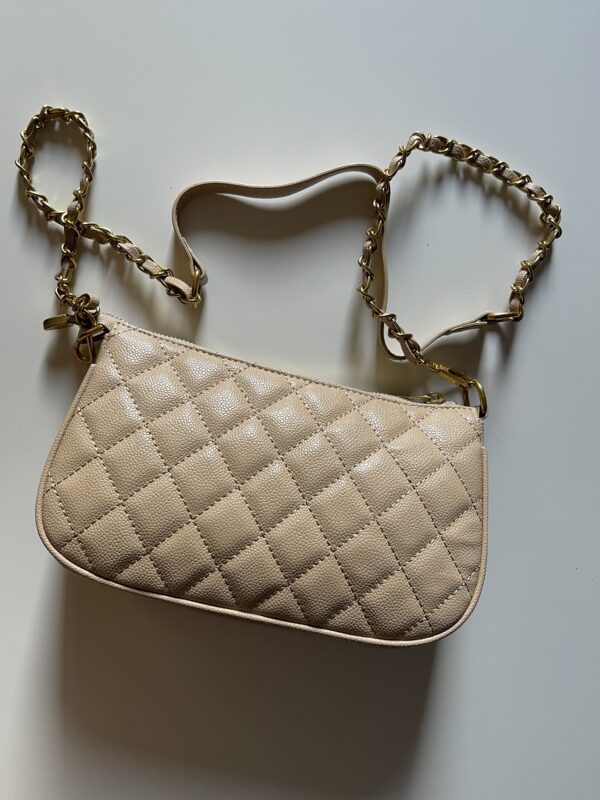 Chanel - Image 2