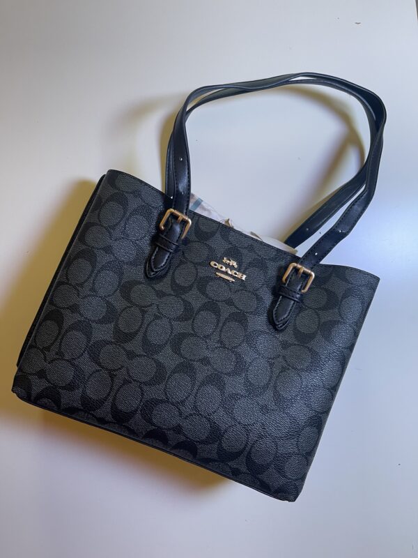 Coach Medium