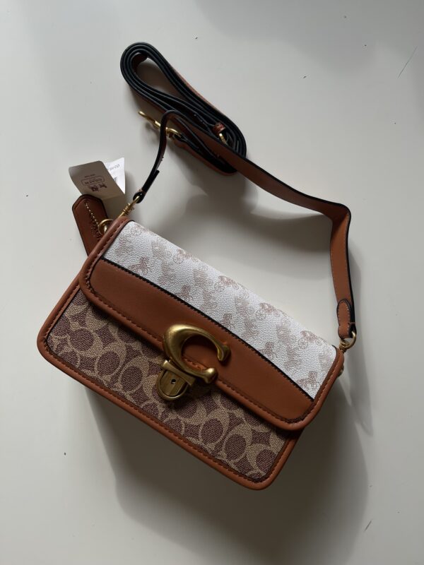 Coach with box