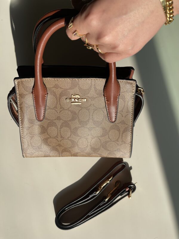 Coach - Image 2