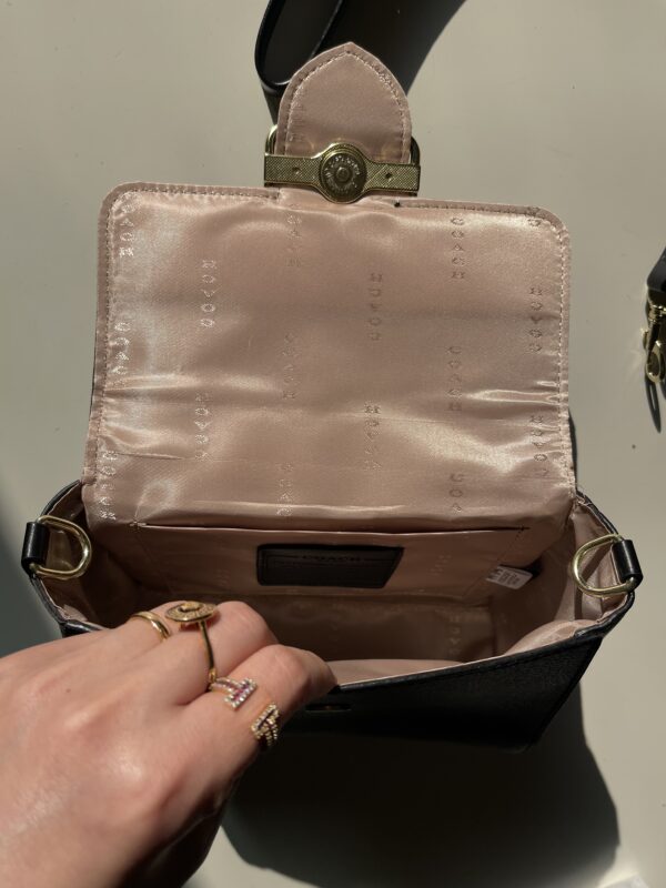 Coach - Image 4