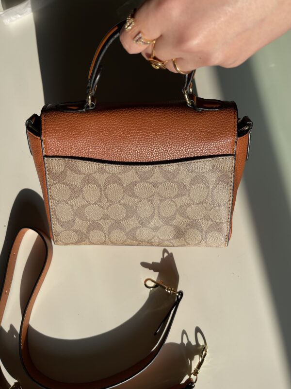 Coach - Image 4