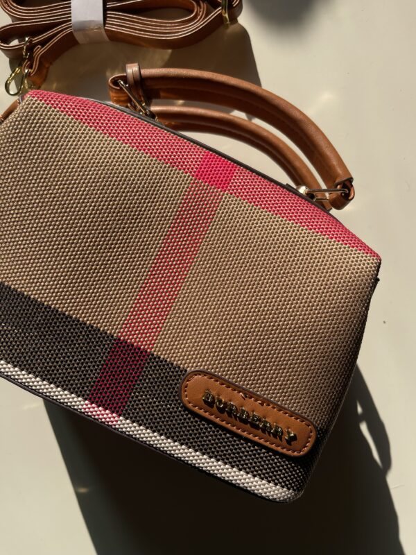 Burberry - Image 4