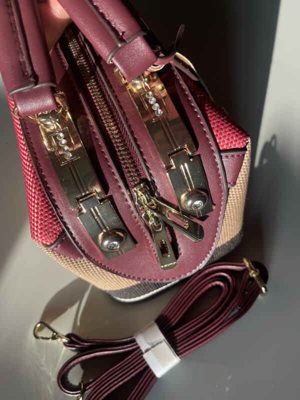 Burberry - Image 5