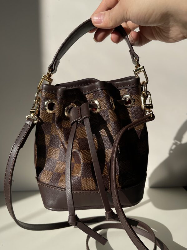 Louis Vuitton Mini - Image 3