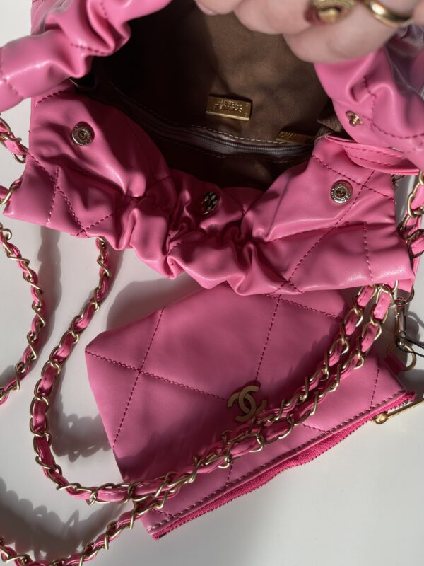 Chanel Medium - Image 2