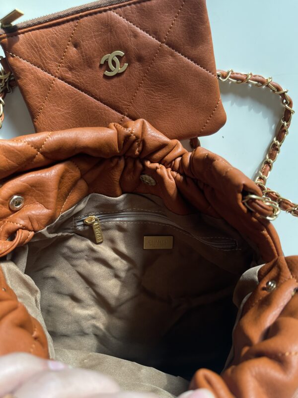Chanel Large - Image 2