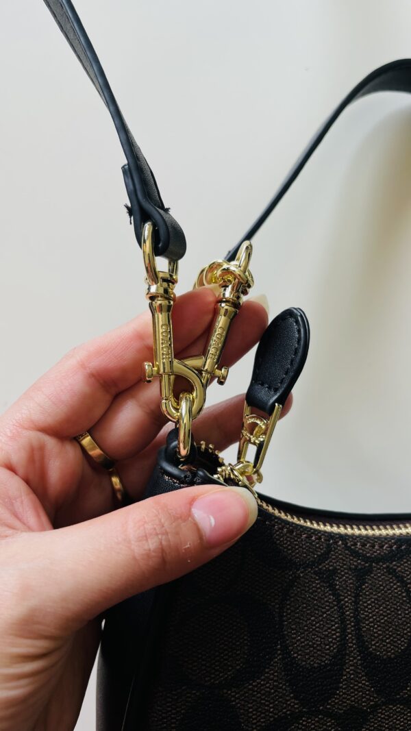 Coach - Image 3
