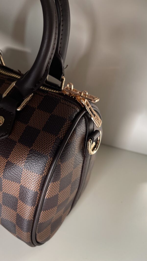 Louis Vuitton Mini - Image 3
