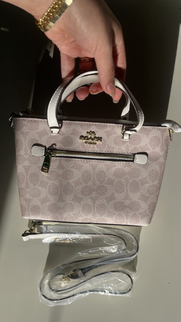 Coach - Image 5