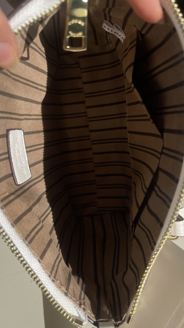 Coach - Image 6