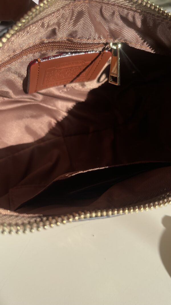 Coach - Image 5