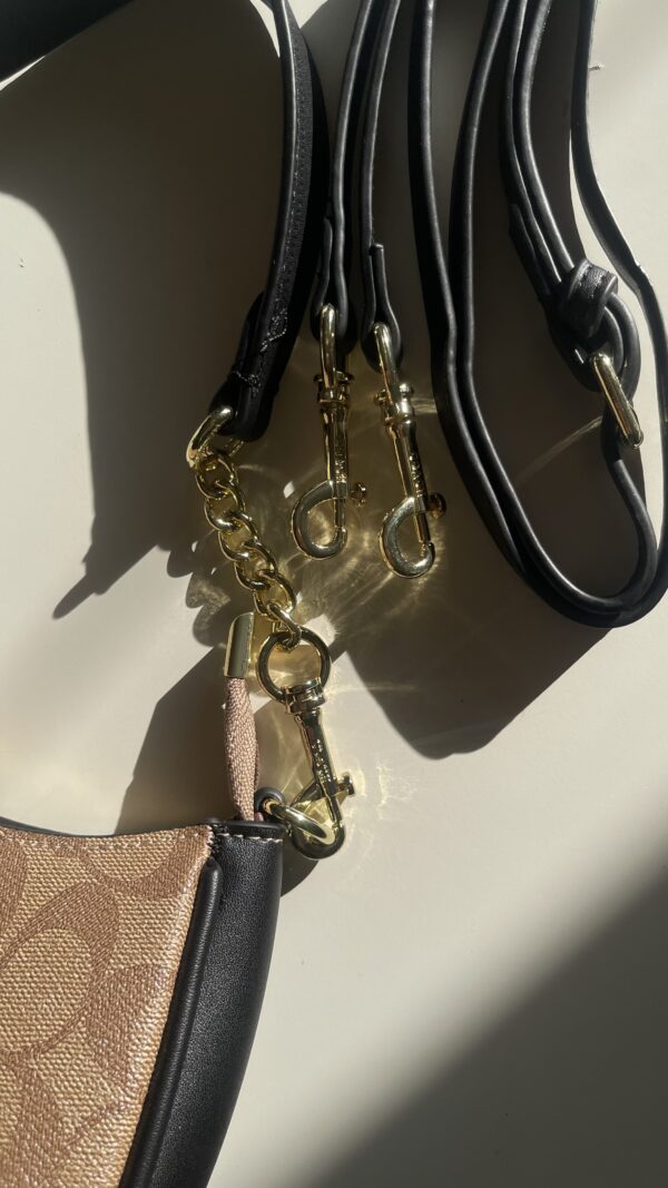 Coach - Image 3