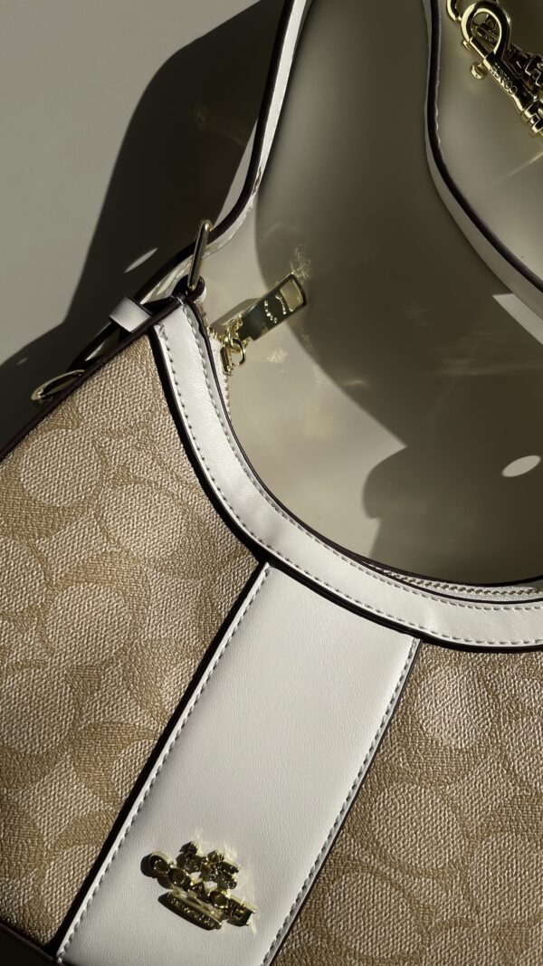 Coach - Image 2