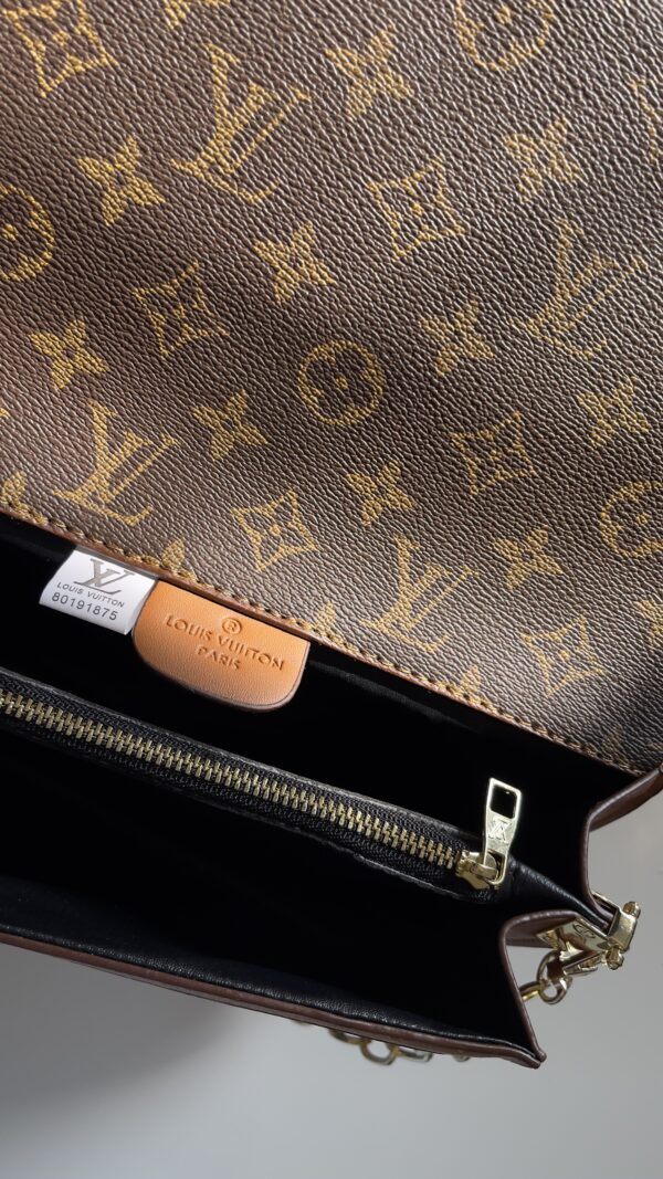 Louis Vuitton - Image 4