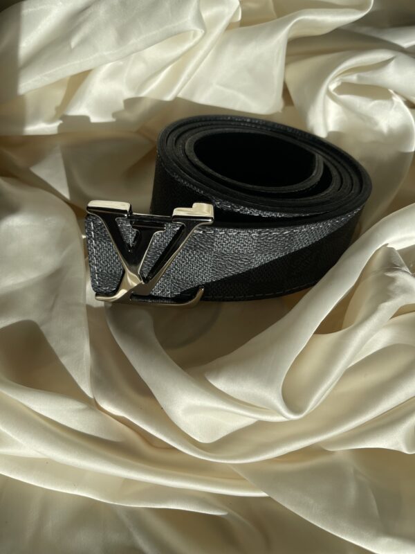 Louis Vuitton Belt Unisex